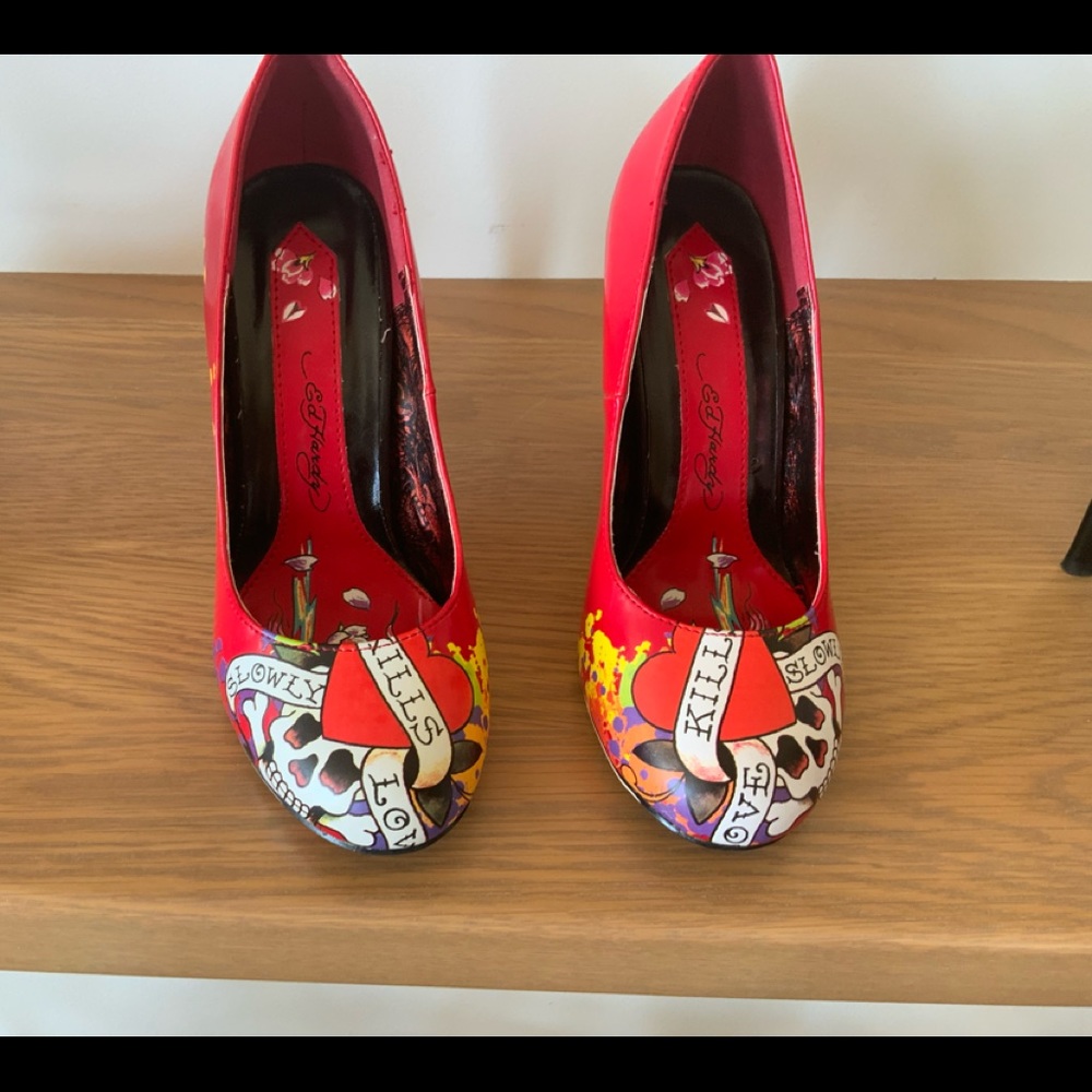 ED HARDY pumps high heels collector edition brand new